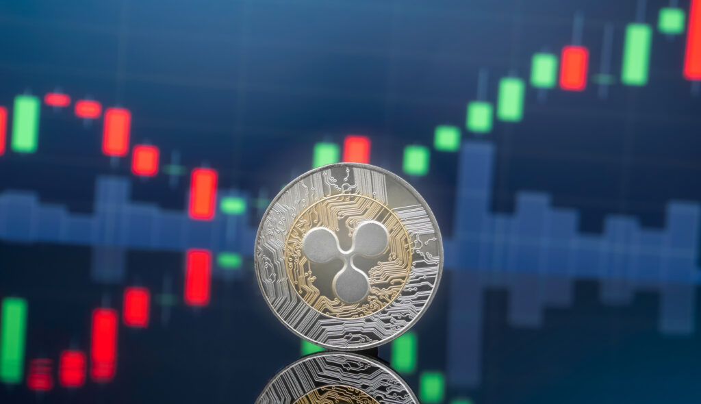 XRP Price Holds $1 as ETF Inflows Climb While Futures Market Tops $1.2B
